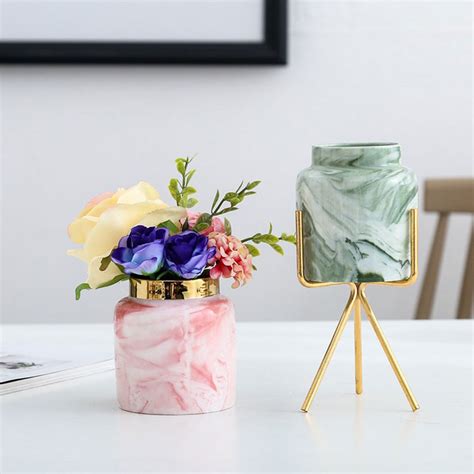 Flower Vase with Stand, Nadi Green – Popyuli