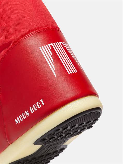 ICON RED NYLON BOOTS | Moon Boot®