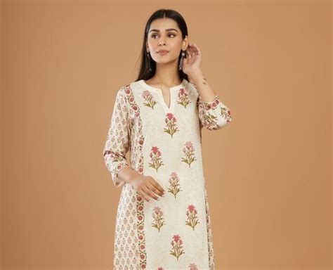 Off White Pink Printed Cotton Kurta