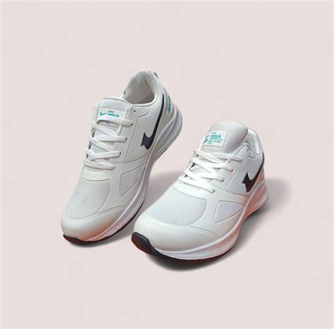 Buy sport shoe | Sneakerz
