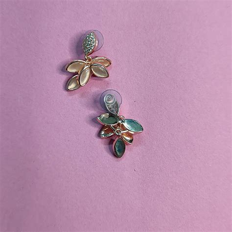 ROSEGOLD LOTUS PETALS STUD – alankara