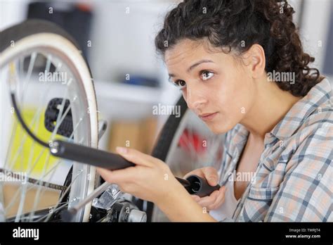 Woman Using Pump 的图像结果