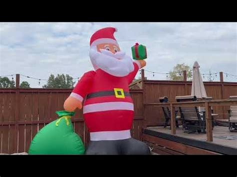 How to Make Inflatable Santa 的图像结果