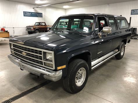 1990 Chevrolet Suburban | 4-Wheel Classics/Classic Car, Truck, and SUV Sales