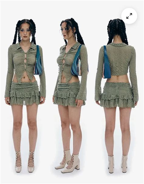 Expired girl lace blouse 익스파이어드 걸 레이스 탑 | 후루츠패밀리