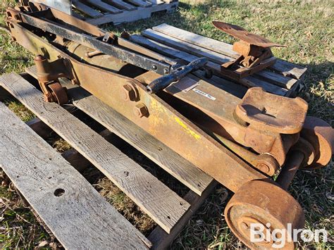 Walker 10 Ton Floor Jack | Agriculture | BigIron