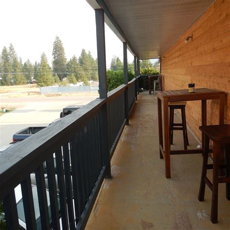 CHRISTINA LAKE MOTEL AND RV PARK (British Columbia) - Motel Reviews ...