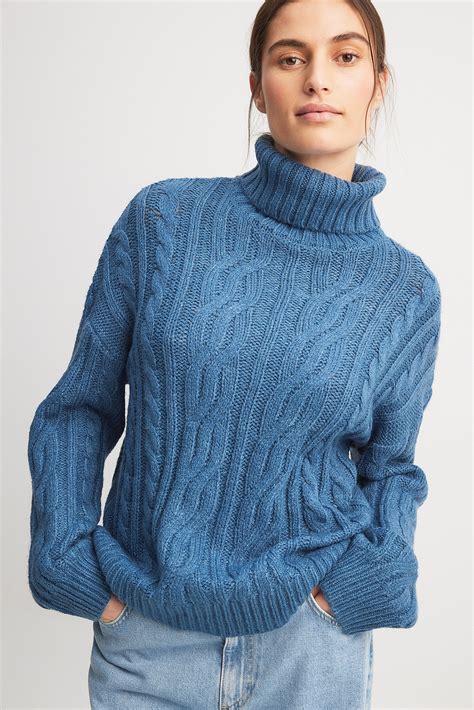 Turtleneck Knitted Cable Sweater Blue | NA-KD