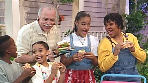 Watch Gullah Gullah Island Season 2 Episode 8: My Favorite Things ...