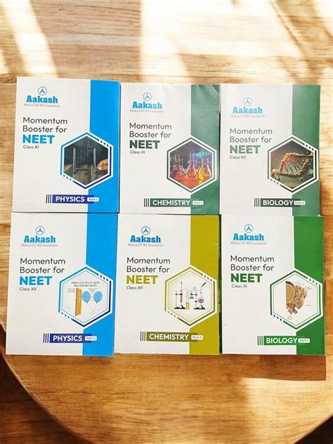 Aakash Momentum Booster For NEET 2025 | Class 11 & 12 | Set Of 6 Books ...