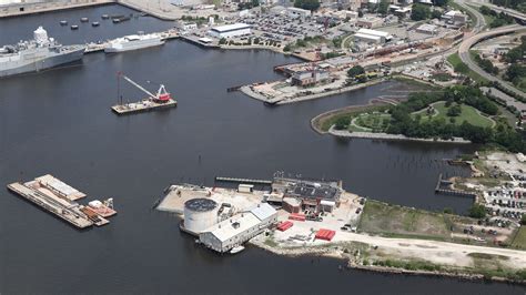 Midtown Tunnel - Weeks Marine