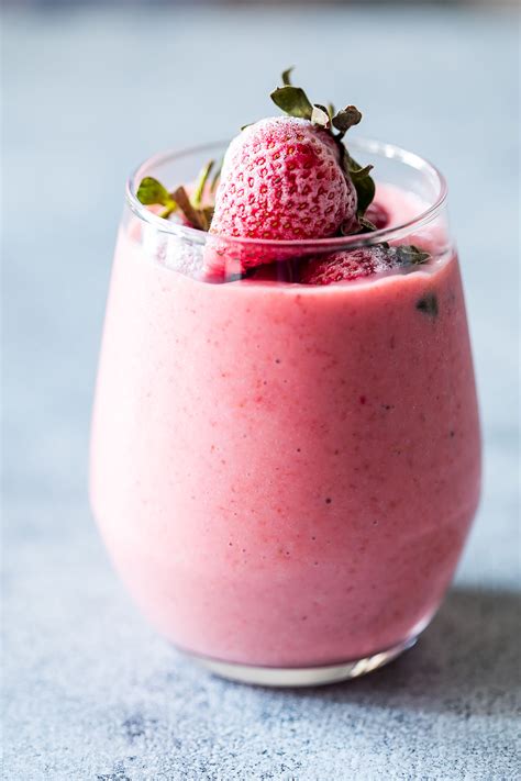 Strawberry Banana Smoothie Recipe Greek Yogurt at Lola Goll blog