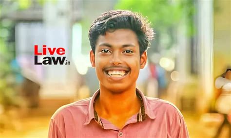 2018 में कैंपस में राजनीतिक प्रतिद्वंद्विता के चलते चाकू घोंपकर हत्या ...