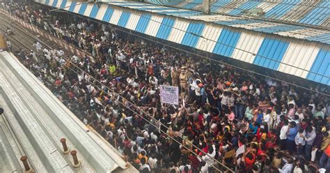 Widespread Protests Erupt in Badlapur After Two Kindergarten Girls ...