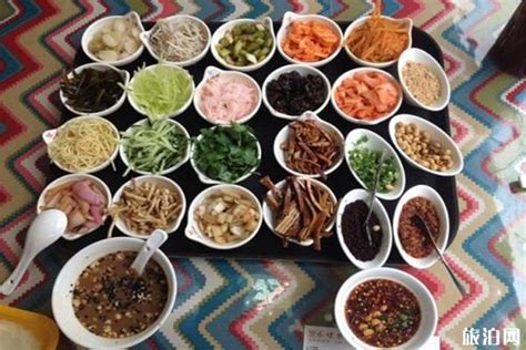 贵阳旅行日记 | 贵州青岩古镇 本地人周末最爱去的美食聚集地 - 哔哩哔哩