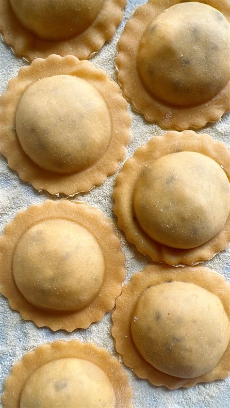 Ravioli al tartufo – Cacio e Pepe