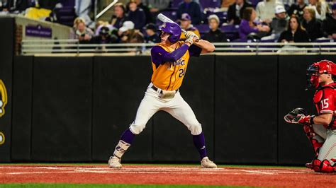 Pirates battle 49ers this weekend in Charlotte | Pirate Radio 92.7 FM ...