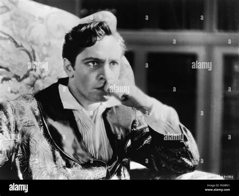 Dr jekyll and mr hyde 1931 hi-res stock photography and images - Alamy