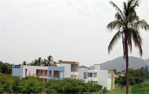 AR School of Business Dindigul Campus: Photos, Virtual Tour