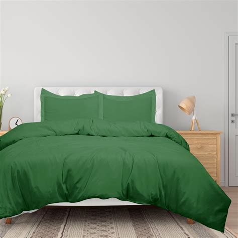 Amazon.com: ROYALE LINENS Hunter Green Duvet Cover Queen Size - 3 Piece ...