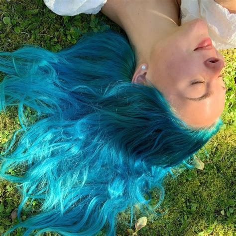 Pin by Mim on Hair‍♀️ | Turquoise hair color, Hair color pink, Teal hair