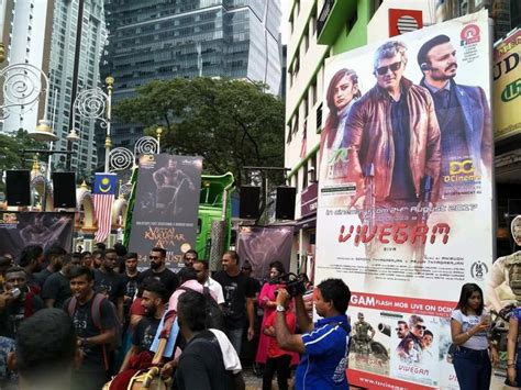 Thala Ajith fans celebrate Vivegam movie release - Photos,Images ...