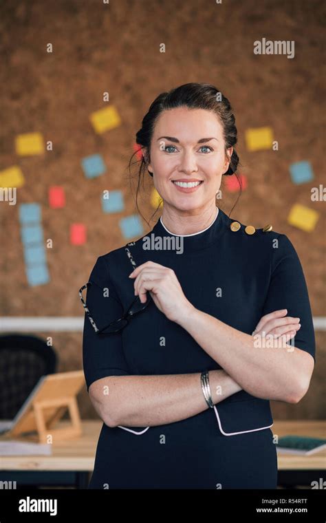 Professional Lady Business Owner 的图像结果