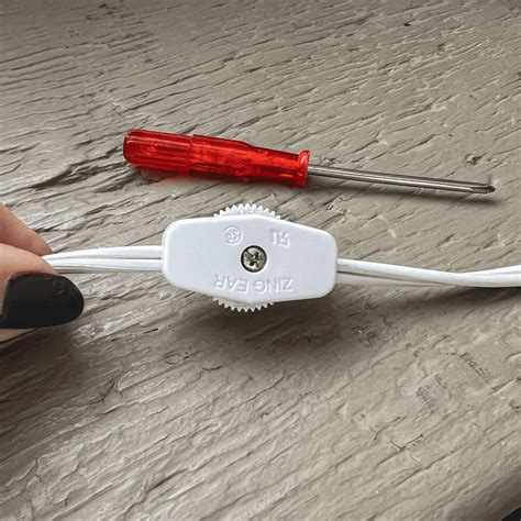 How To Install A Lamp Cord Switch: Easy DIY Steps