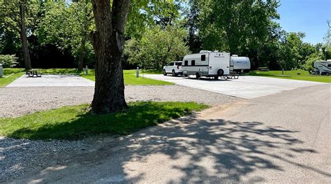 ELKHORN CREEK RV PARK (Frankfort) - Campground Reviews & Photos ...