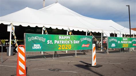 Despite coronavirus, Padre Murphy's bar hosts St. Patrick's Day event