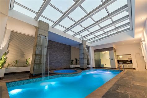 Fully Automated Aluminium Retractable Roof System - Alfen