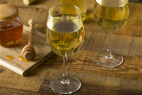 Mead, the Drink of the Vikings – Advanced Mixology
