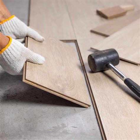 Replacing Engineered Hardwood Floor Planks: Easy Steps to Restore ...