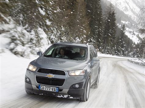 Chevrolet Captiva (2012) - picture 34 of 81