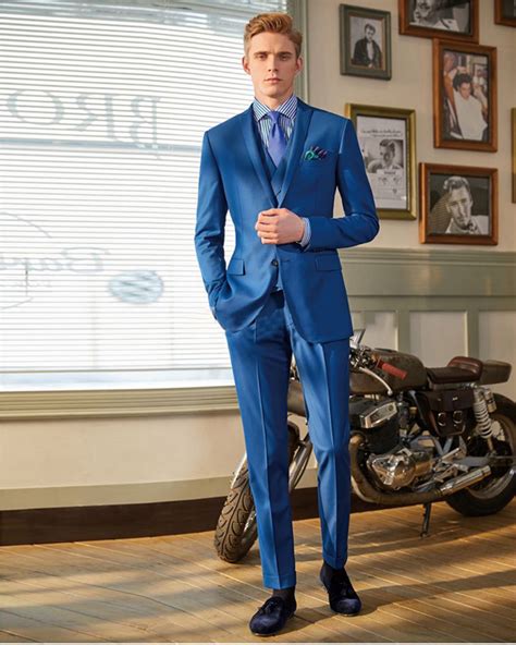 Blue Business Suit 的图像结果