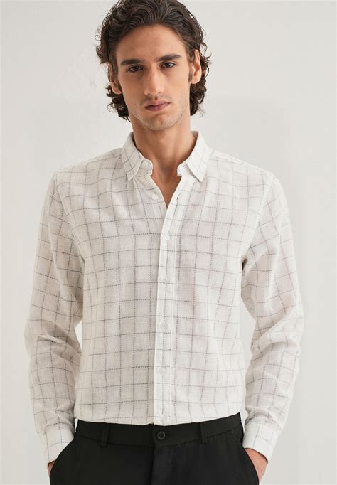 Buy Linen Shirts For Men| Banana Club