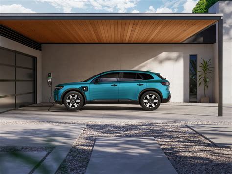 Honda Announces Prologue EV Crossover with 300-Mile Range - New EV