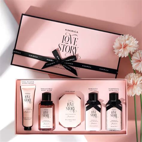 #FestiveSeason: 10 Gifting Ideas For The Host Under INR 3,000 | LBB