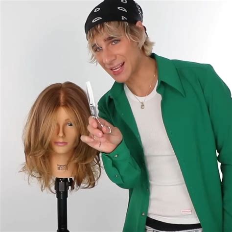 Butterfly Cut > Wolf Cut Any Day! | butterfly | Butterfly Cut > Wolf ...