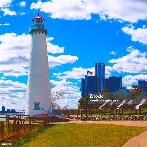 Detroit City Skyline And Milliken State Park Lighthouse The Iconic ...