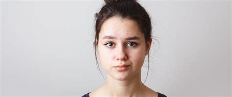 A Fab Makeup Routine to Brighten Up Your Dull Skin – Faces Canada