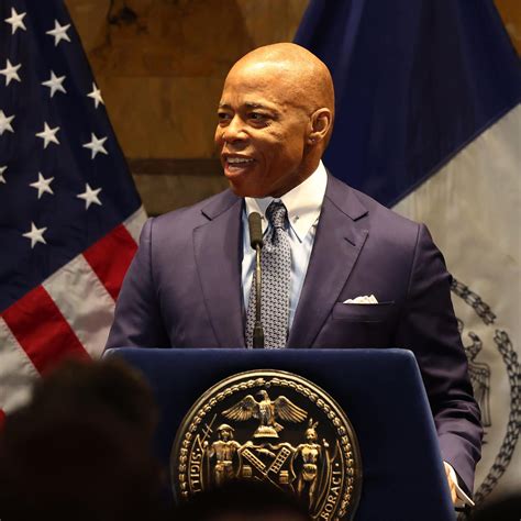 Prosecutors file motion to drop corruption charges against NYC Mayor ...