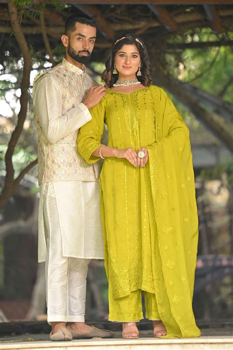 Buy Plus Size Ivory Opulence Sequinned Couple Outfit | Apella - The XS ...