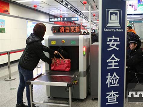 广州今日再有26个地铁站升级安检 客村站早高峰期在一分钟以内能过检|安检|安检机|进站_新浪新闻