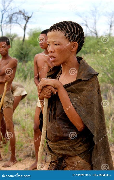 San Bushmen tribe editorial image. Image of botswana - 69969330