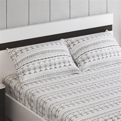 Buy Harold Cotton 120TC Printed 3Pcs Queen Bedsheet Set from Home ...