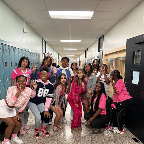 Trimble Tech High School Cheer 🐾 (@trimbletechcheer) • Instagram photos ...