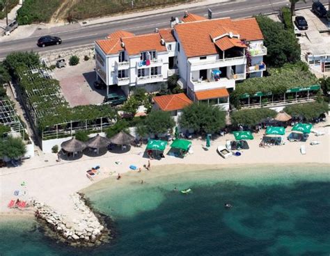 VILLA MARIO (Podstrana) - Guesthouse Reviews, Photos, Rate Comparison ...