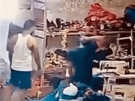 Ex-worker opens fire at Surat saree factory, CCTV reveals identity ...