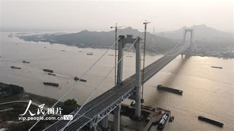 江苏镇江：我国首座公铁两用悬索桥五峰山长江大桥开通在即--图片频道--人民网